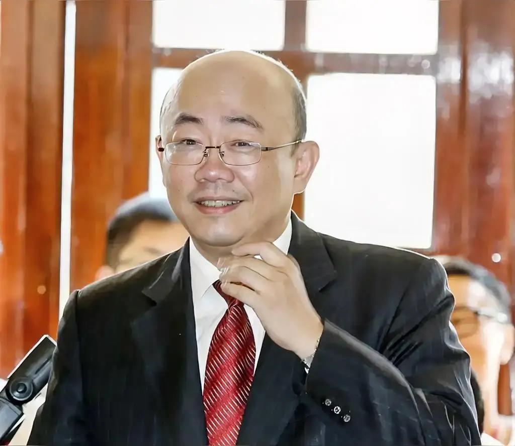 台湾评论员郭正亮说，“我认识的国民党人里，没有一个主张两岸统一的；连战、吴伯雄、