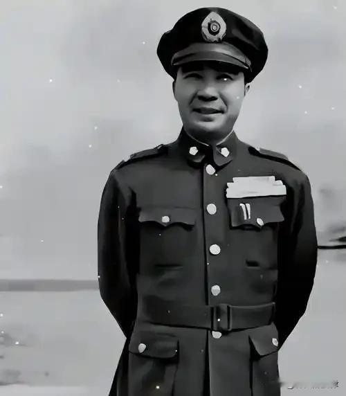 淮海战役被俘后，74军军长邱维达为何没进战俘营？钟期光一句话定结局
 
1949