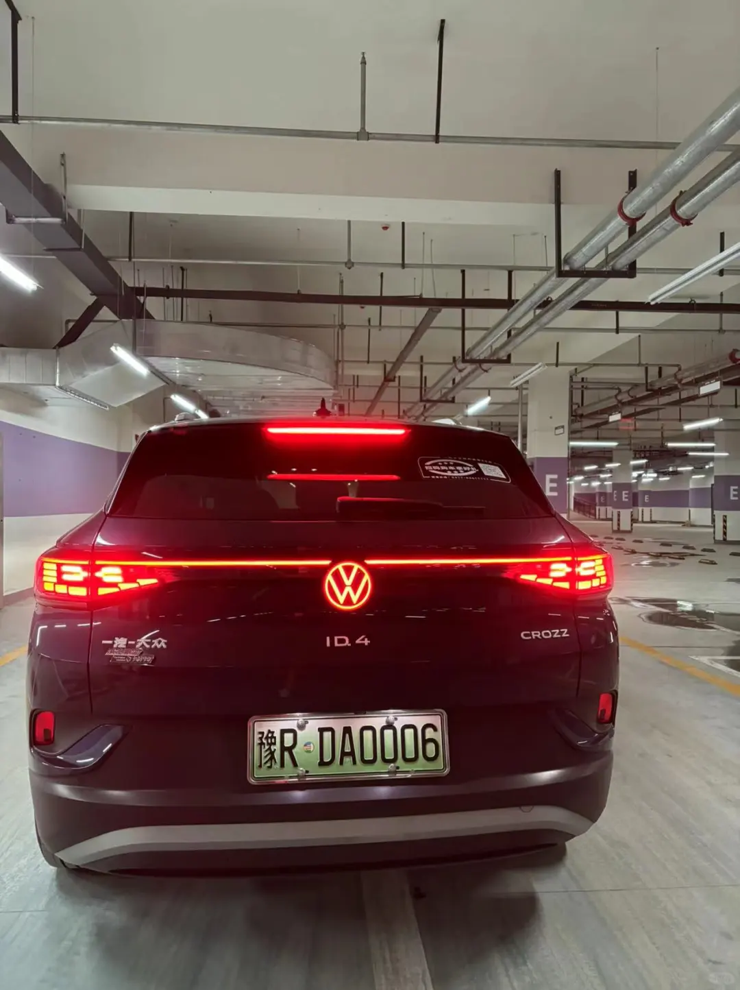 🚗✨一汽大众ID.4灯光秀场，未来感爆棚的夜行