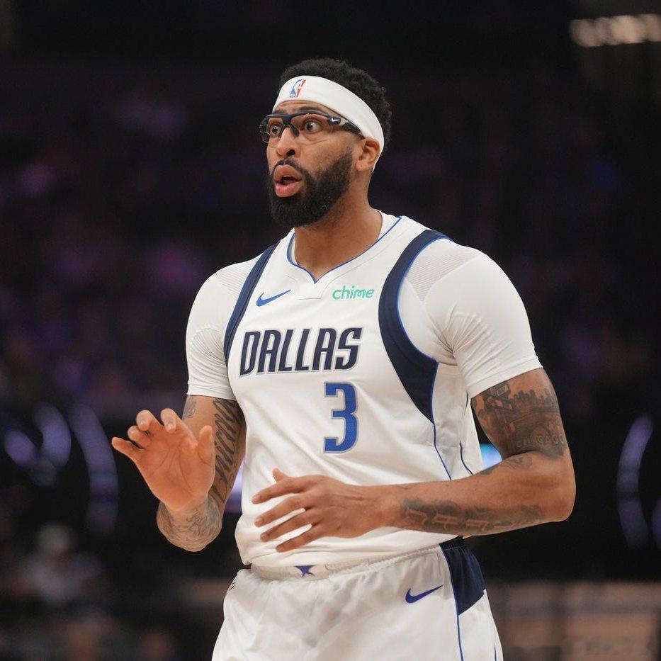 Shams：独行侠从奇才得到一个2026年雷霆首轮，一个2030年勇士前20保护