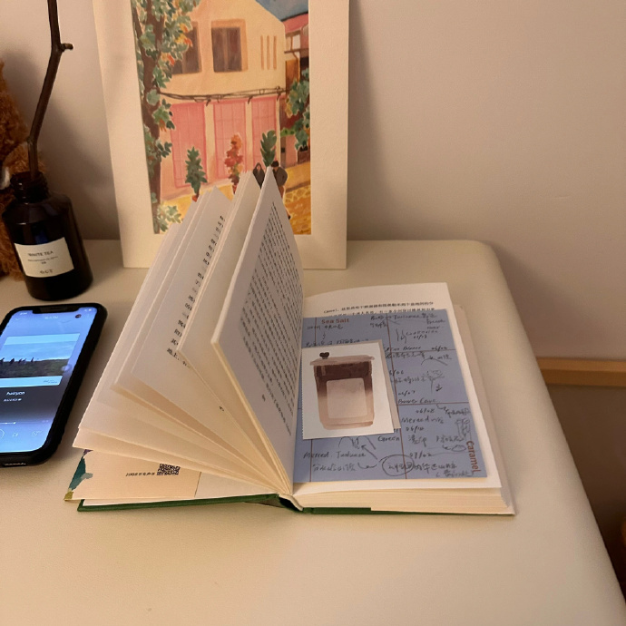 🧩妮可可*日常生活碎片对于生活，我往往更喜欢小而美的东西。我喜欢看面包在烤箱里