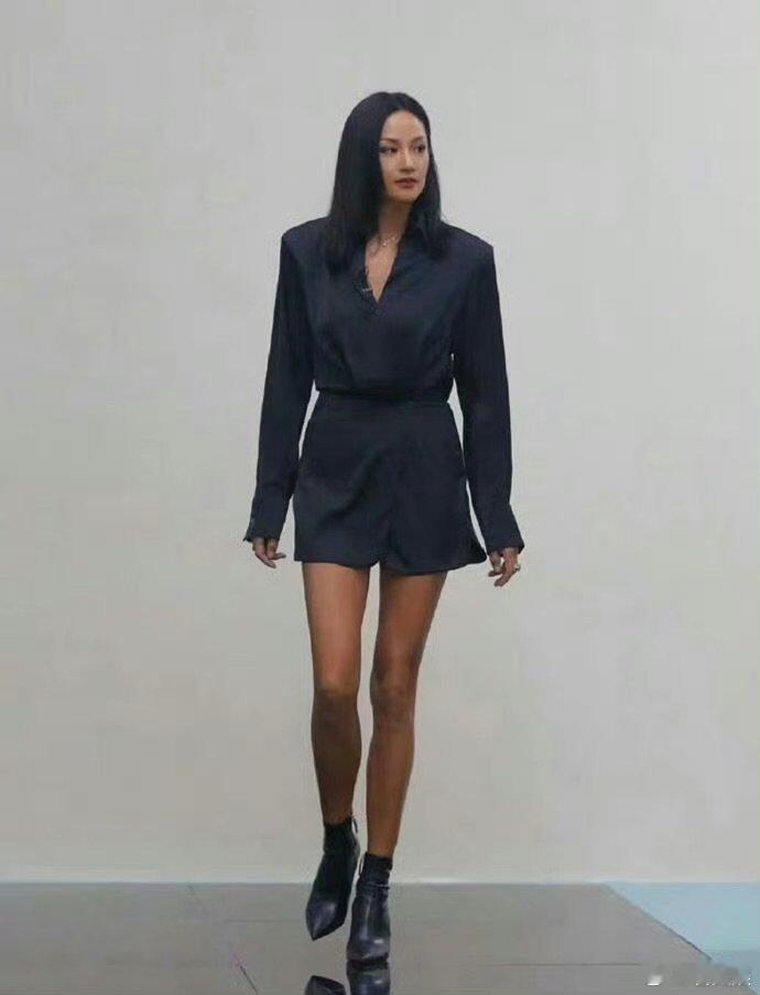 瞿颖活成了我梦想中的样子终于等到瞿颖这么鲜活的活人了