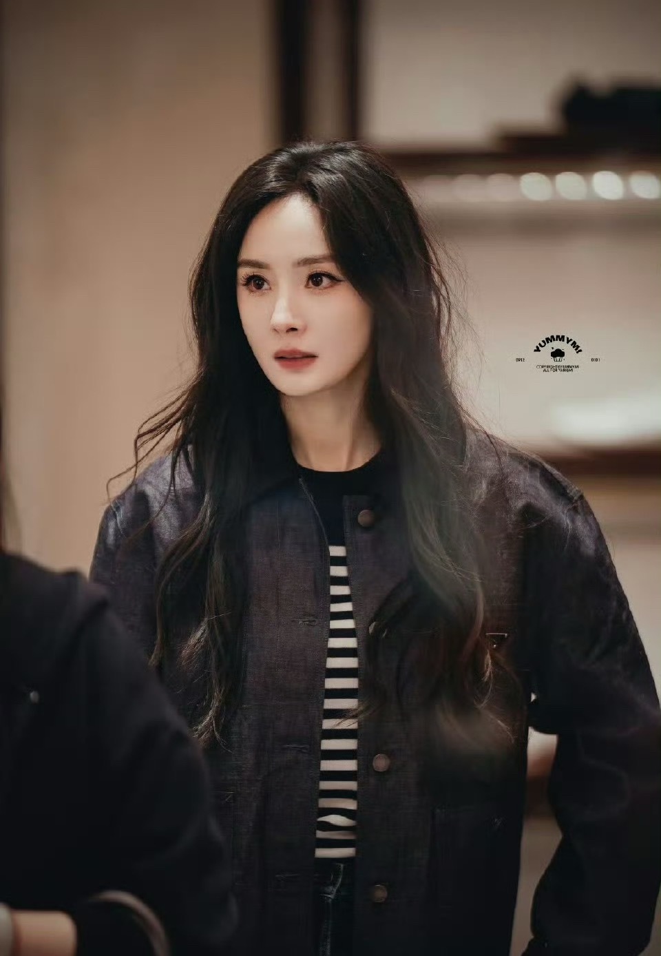 杨幂柳智敏撞衫期待prada女王闪耀巴黎时装周，2026VOGUE开年，时尚芭莎