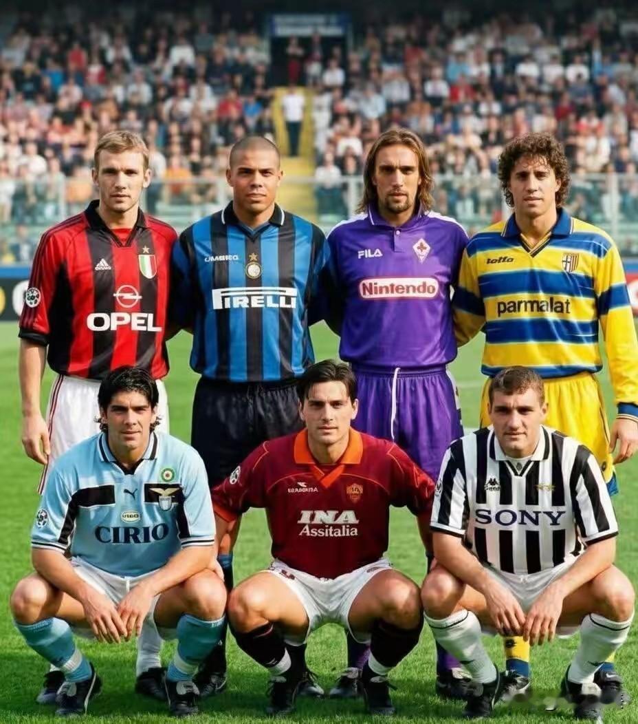 如果你的球队同时拥有这七名前锋，你打算如何排兵布阵你的锋线？