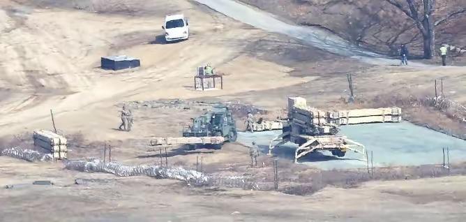 韩联社最新的照片确认，位于庆尚北道星州郡的六套“萨德”反导系统已经被美军拆除，