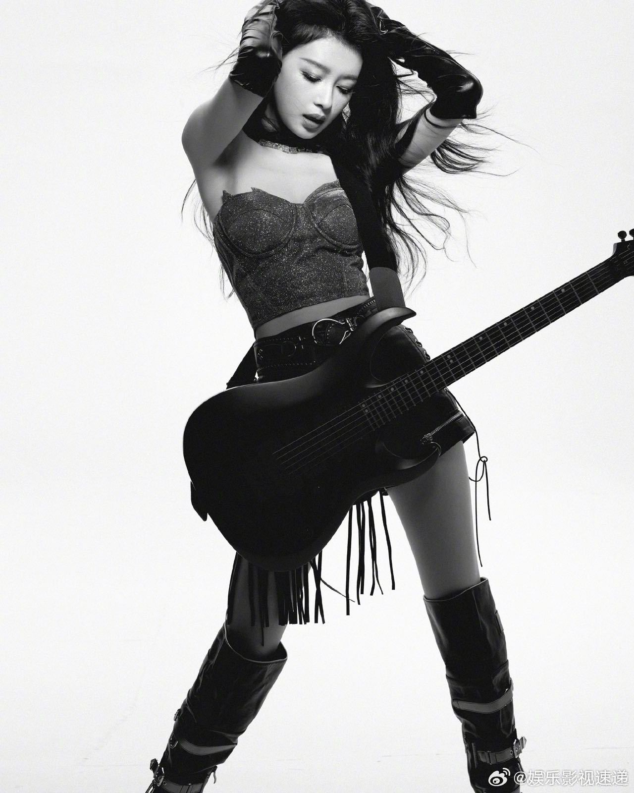 瞿颖现场问AI孙怡能不能夺冠 孙怡哭起来的样子真的让人移不开眼，眼泪在眼眶里打转