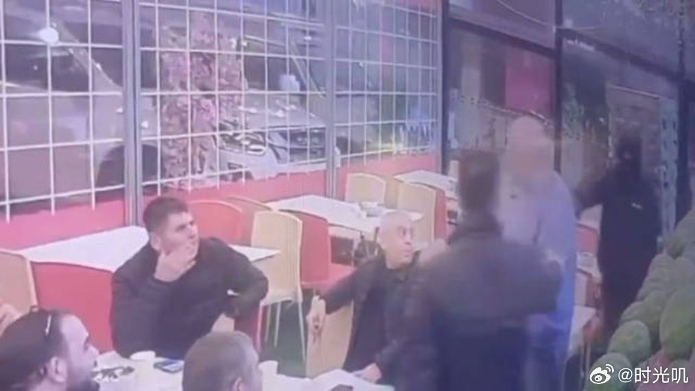 以色列两名政客就餐时遭枪击受伤3月8日，以色列北部阿拉巴市市长、副市长在餐厅用餐