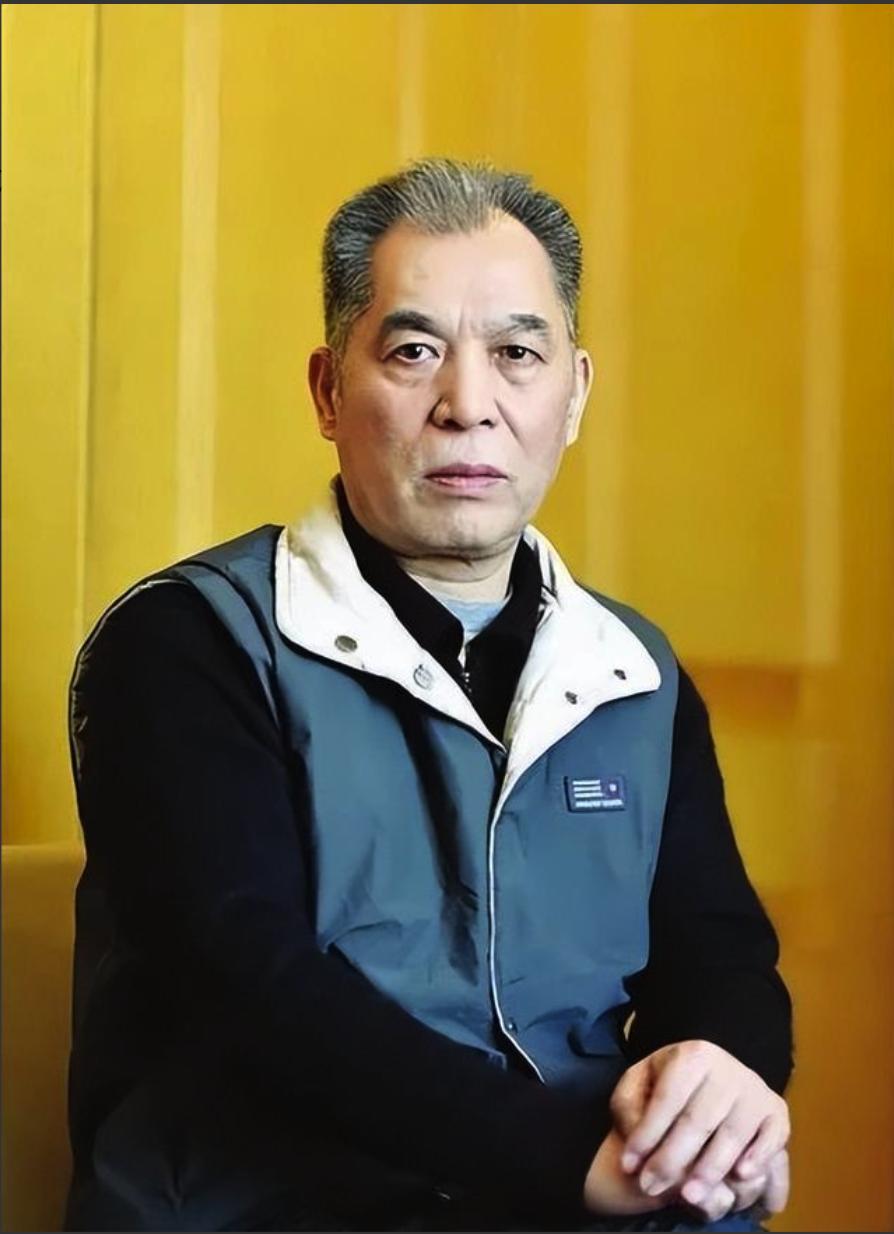 作家梁晓声的小姨二十出头未婚孕，惨遭开除，死守秘密整整二十年，到离世都不肯吐露孩