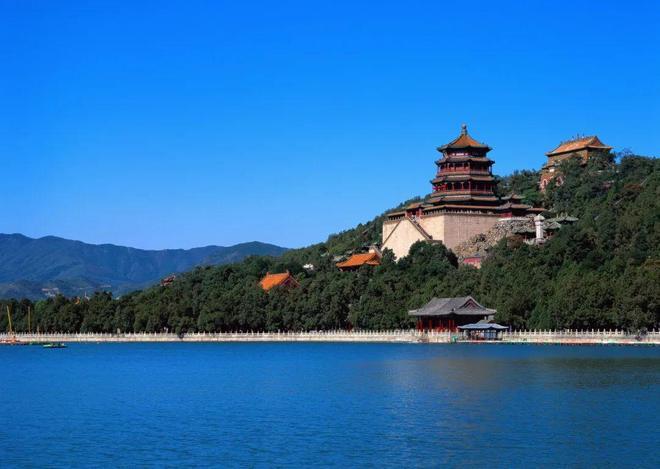 美国斗的其实不是大鹅，而是东大，但意外的是，我们斗的却不是美国。目前来看，伊朗已