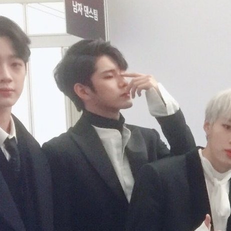 一如既往的邕圣祐 