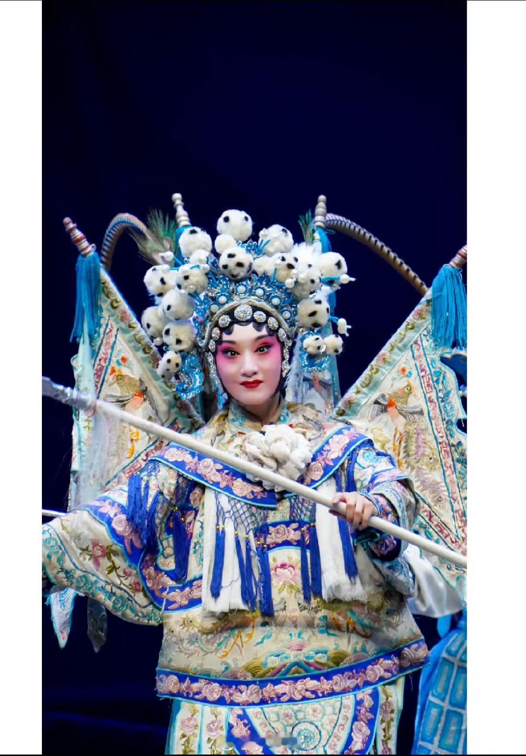 秦腔对西北人来说究竟意味着什么 秦腔作为中国最古老的剧种之一，以其独特的魅力吸引