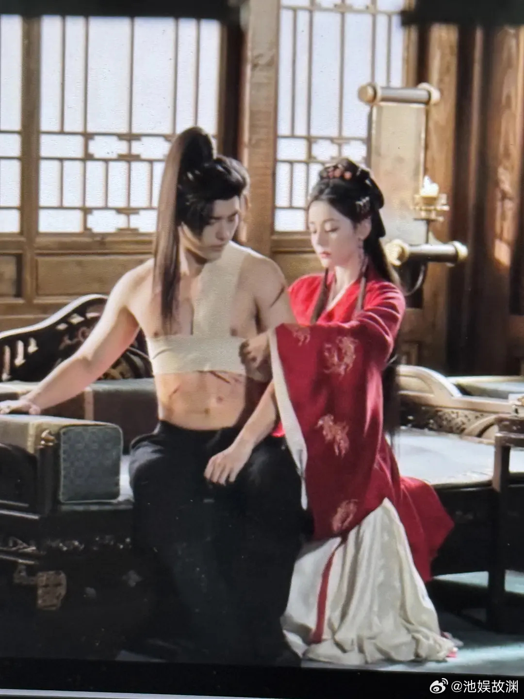 阿瑟也是H型身材吗 