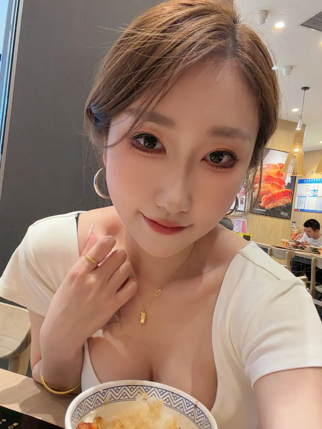 为什么不陪我恰饭