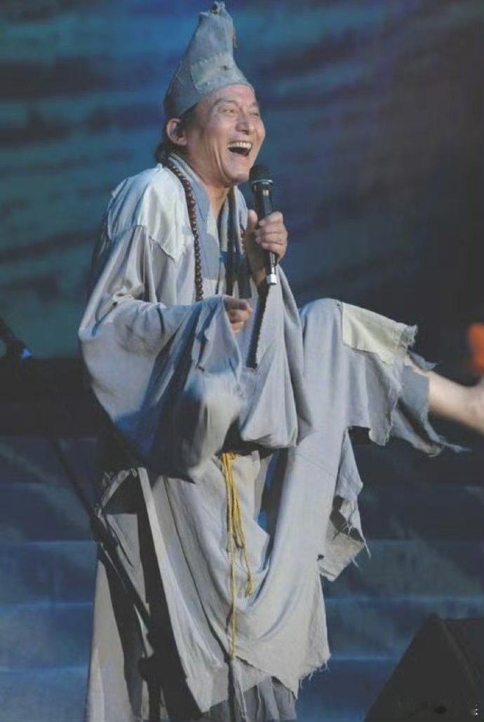 游本昌去世游爷爷一路走好属于我们这代人的童年记忆济公爷爷的故事，值得大家铭记【游