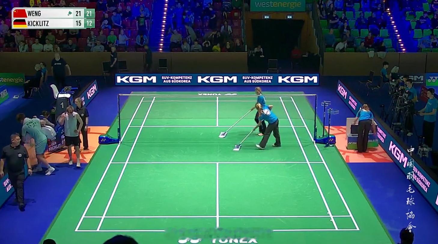 男单 1/8赛 翁泓阳(5) 21-15 21-12 基克利茨晋级！2026年德