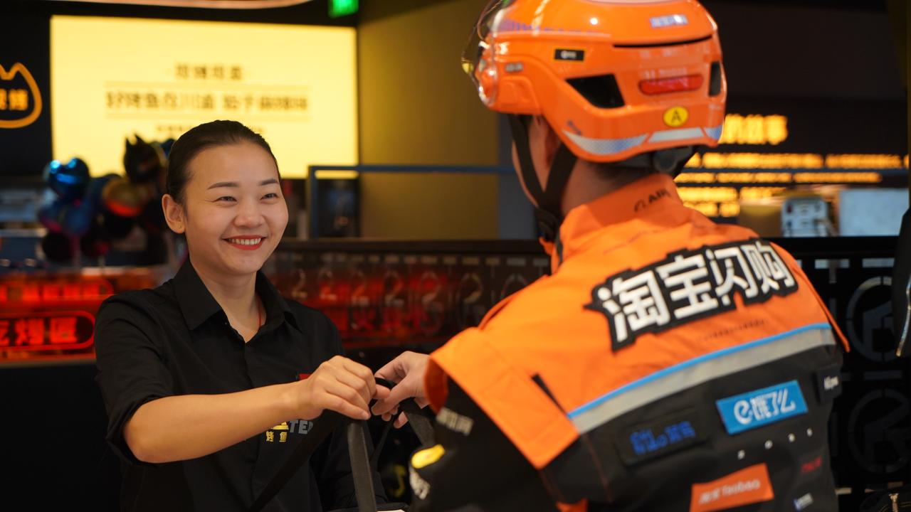 2026年即将过半，中国社会在消费方面有两个明显的变化，挺让人意外。
一个变化，
