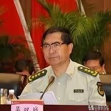 从河南乡村到武警上将，吴双战的军旅路，写满基层军人的实干与担当
 
吴双战，男，