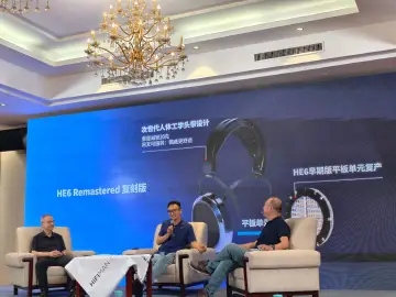 这次发布会我最喜欢的一个新品HE6复刻版如今是一个大功率耳放并不稀缺的年代，HE