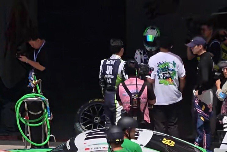 王一博2分03秒5202分03秒520佳绩！ ​​​