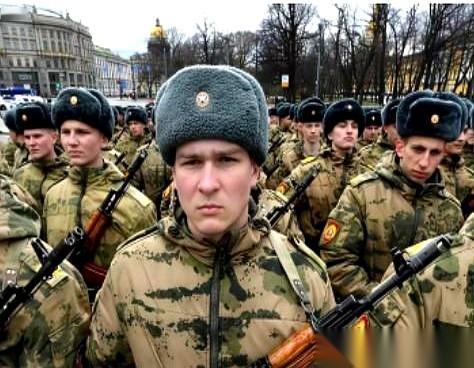 打了四年，一个最狠的真相浮出水面：真正卡住乌克兰反攻的，不是俄军的炮火，而是征兵