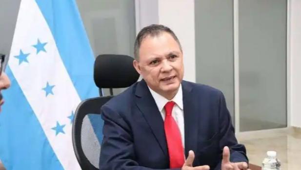 洪都拉斯总统放狠话！中方若不给足够利益，一个月后考虑断交，外交局势骤变

阿斯富