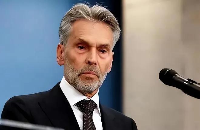 这下，荷兰要被直接整破防了！

中美会晤后，美国暂停“50%穿透规则”一年，荷兰