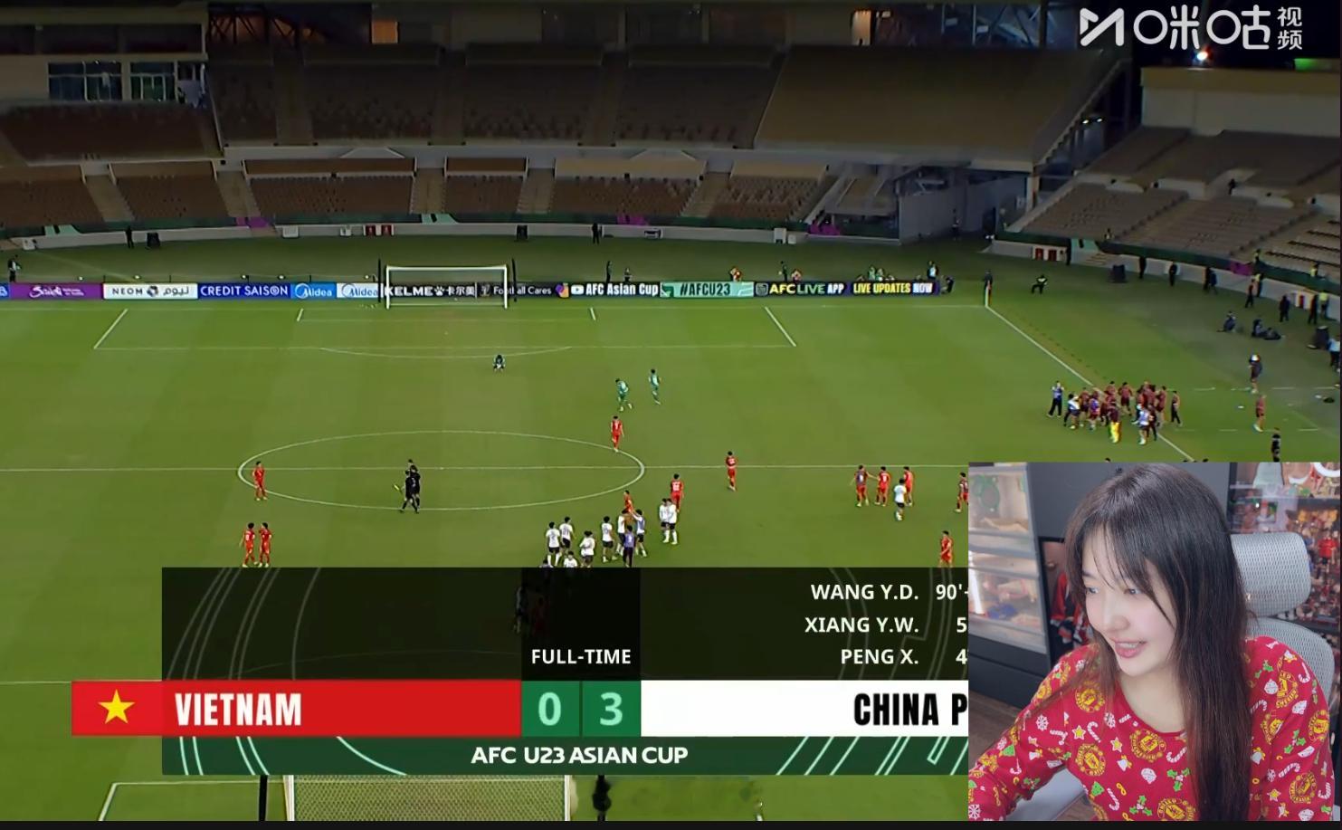 U23国足3比0越南U23解说完比赛还发了视频，刚有空刷朋友圈，翻了五分钟都没翻