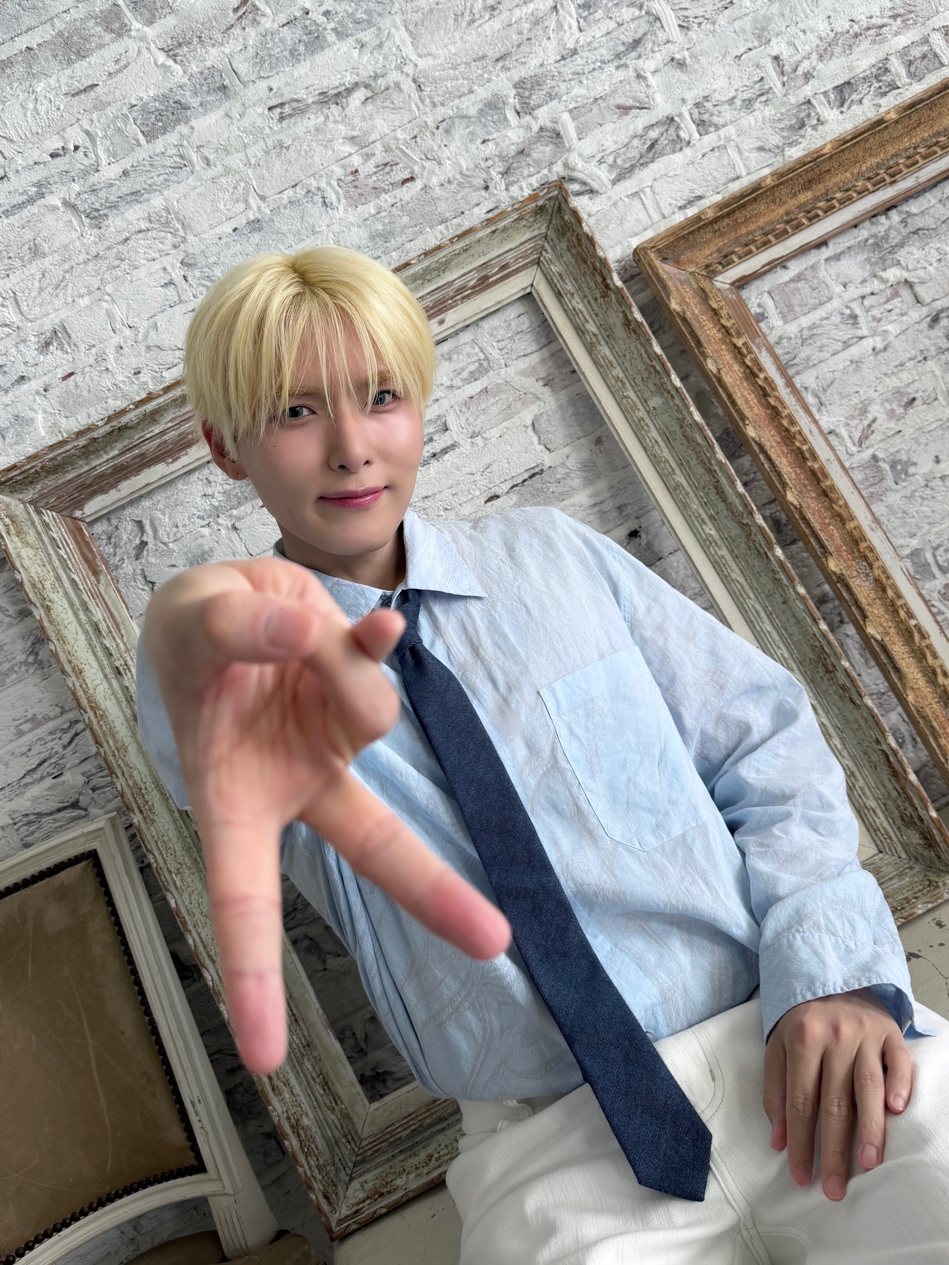 “CB百蓝_。260803 日本官推更新金厉旭 相关：∘₊✩˚｡⋆Release