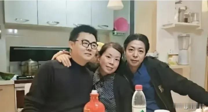 郭威和亲生父母不亲近，虽然很多人不理解，但这也是人之常情，更是没有办法的事情。