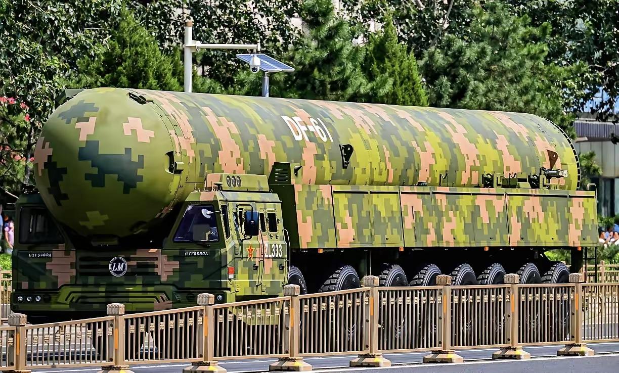 日本这是在赌国运。

它心里可能这么盘算的：要是跟中国真打起来，赢了就彻底翻身，