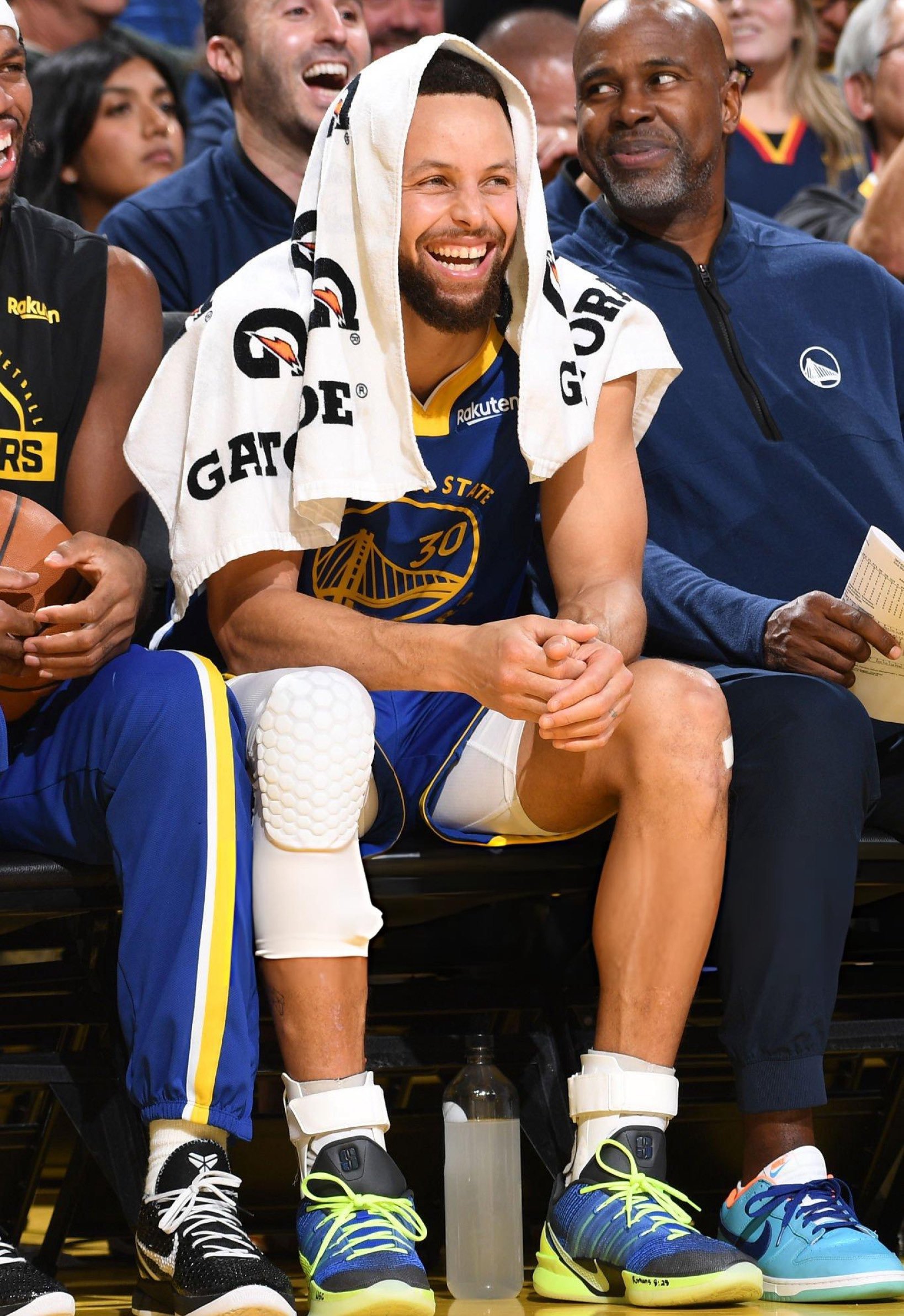 赢球心情😃开拓者vs勇士勇士战胜开拓者