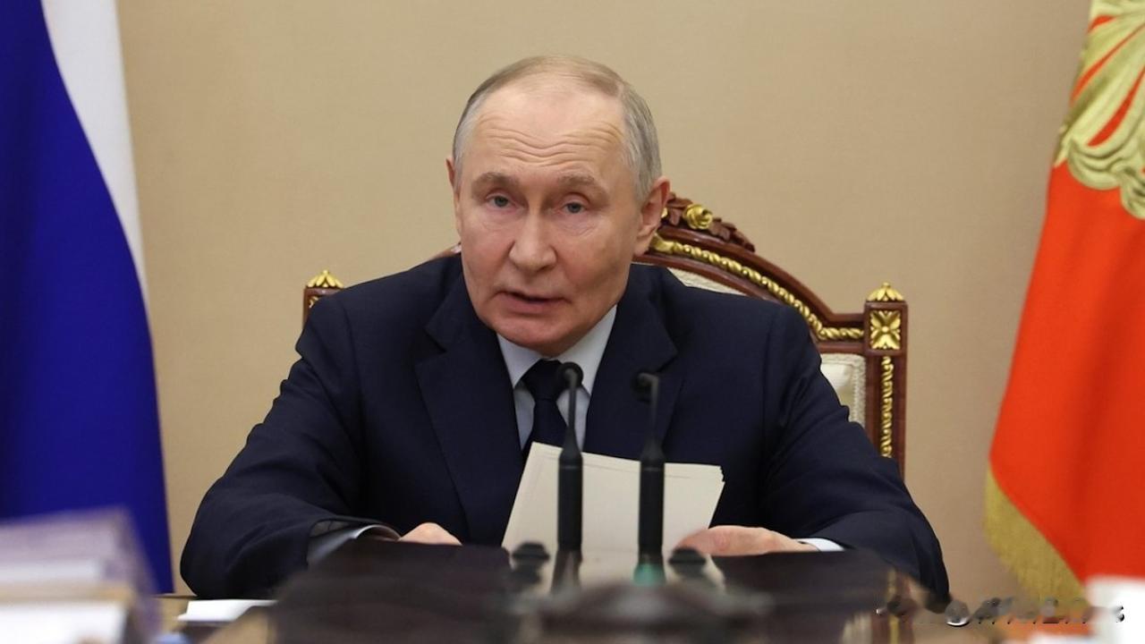 普京宣布俄罗斯经济增长放缓至1%

俄罗斯总统普京周二在一次经济会议上宣布，到2