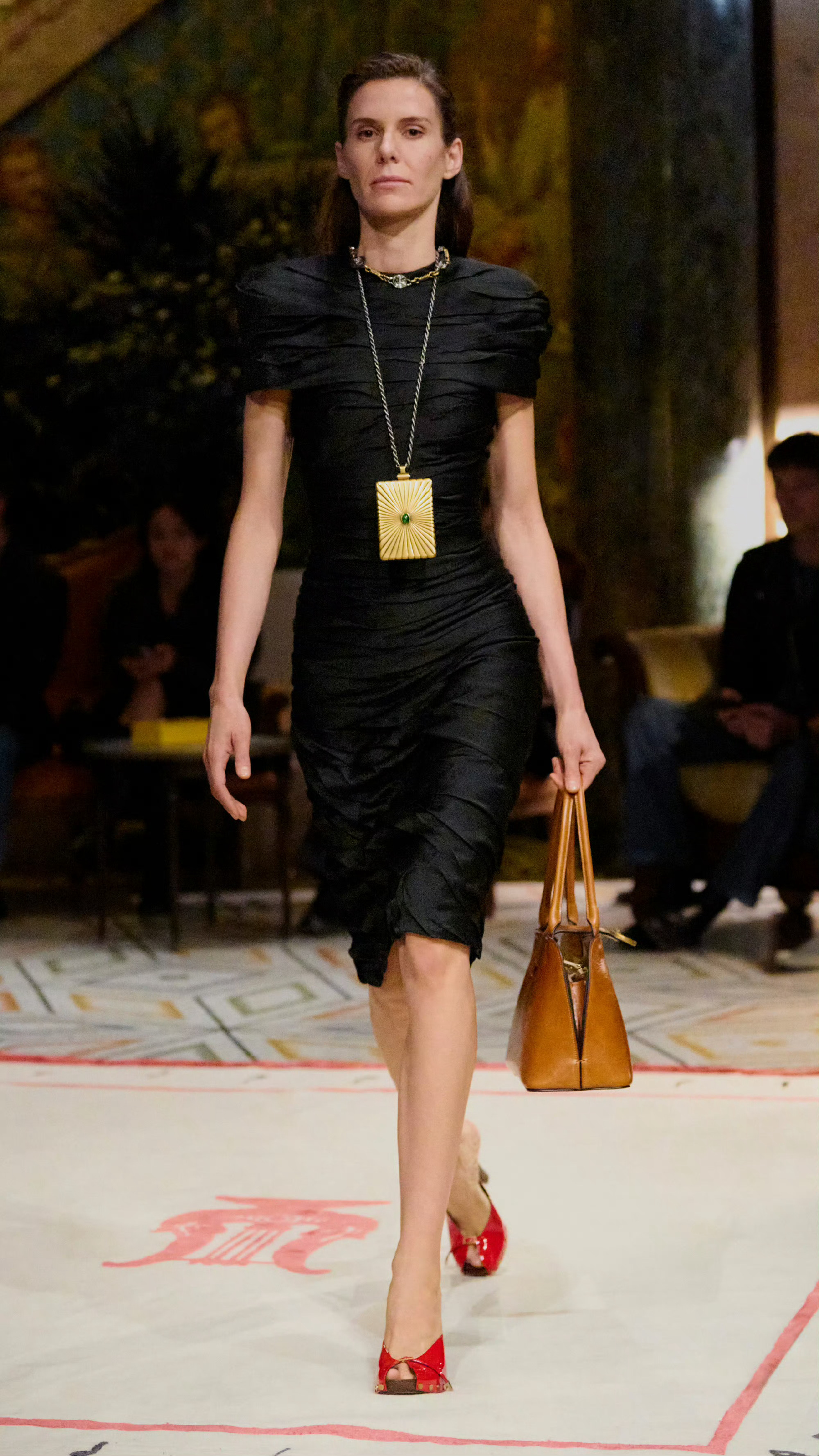 Versace 2026春夏系列，品牌新任创意总监Dario Vitale 首秀
