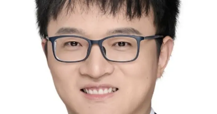 机械手成精了：能变形、能爬行、自己抓东西，全程无人操控