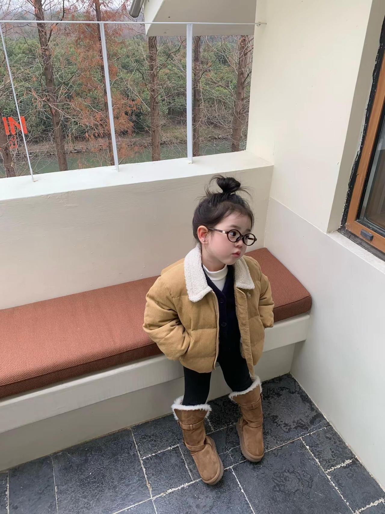 有没有大人款啊🥹。女宝穿搭 骗你生女儿 生女儿就是用来打扮的 可爱到爆炸💥