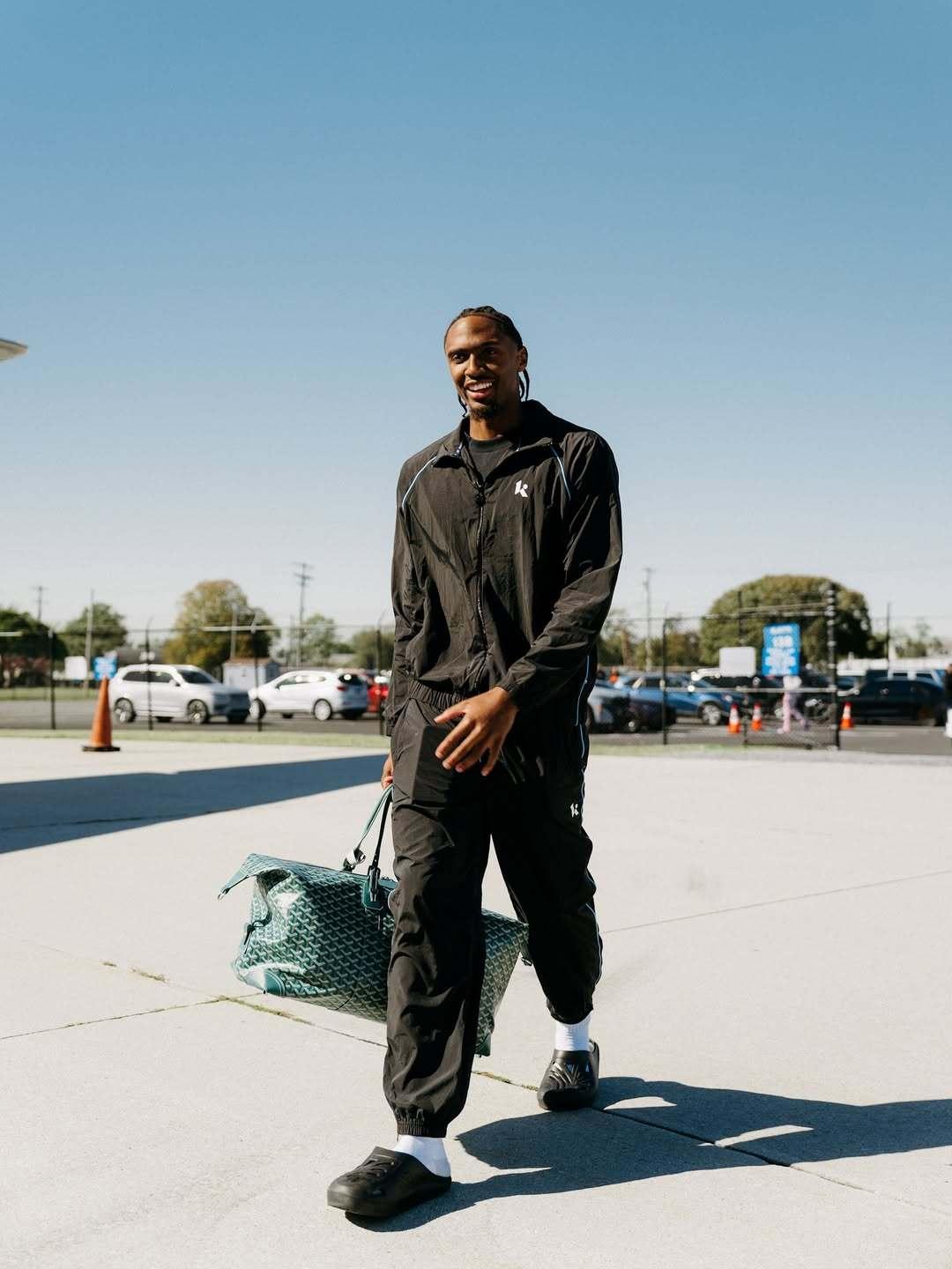 揭幕战来啦！费城76人队众将出发波士顿！🛫费城76人新赛季篮不住NBA新赛季揭