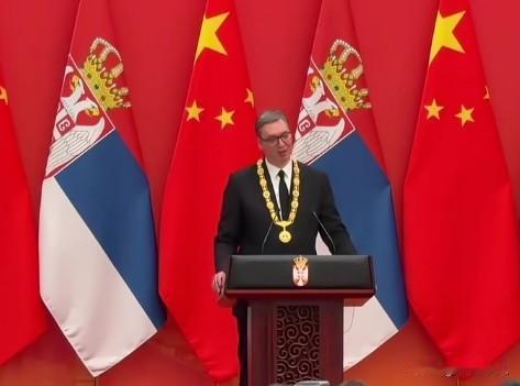 都是大国，待客之道天差地别。
一些没有方向感的国家多看看多想想，就会知道脚下的路