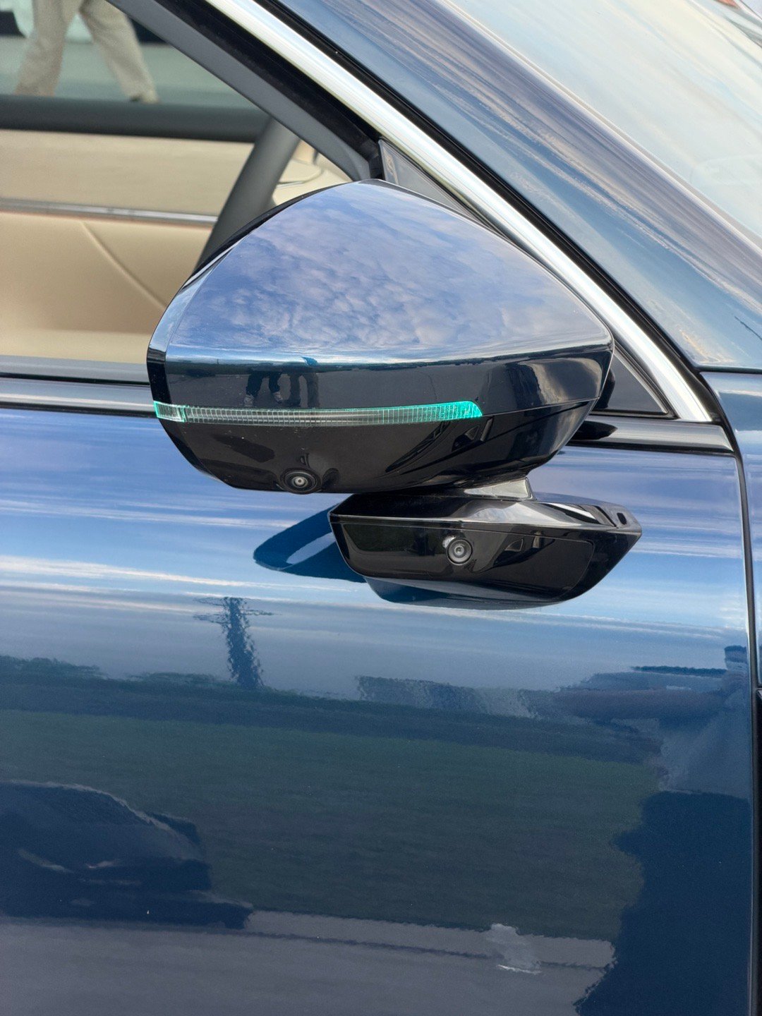 昨天在华境S领航科技品鉴会现场，认真看完实车与讲解，我自己也在发布会现场外，拍了