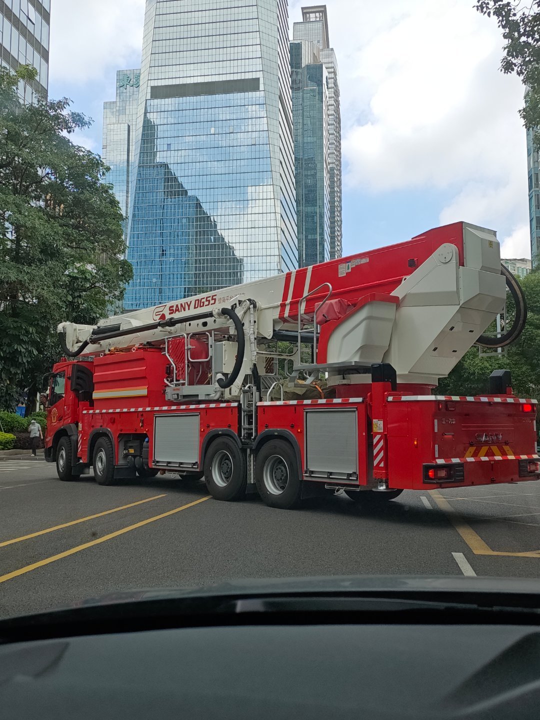 三一重工的消防车也挺帅的全民拍车 ​​​