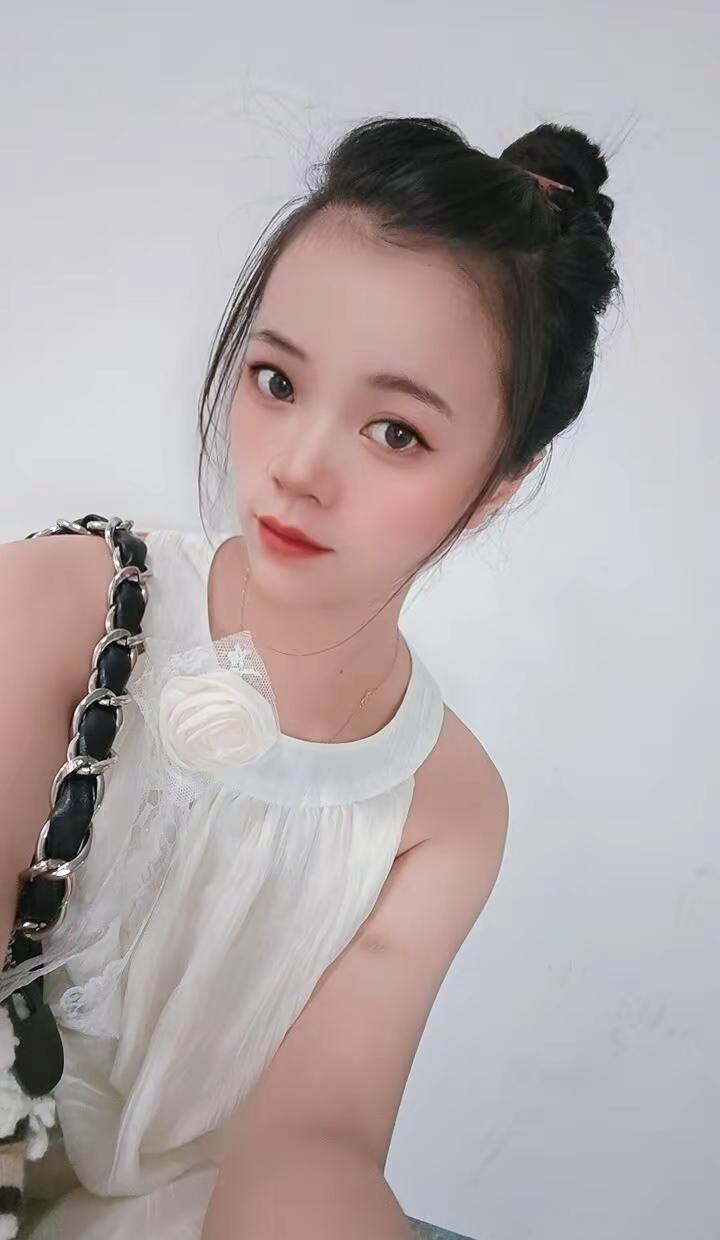 找男人的意义是撑腰和兜底，他的情商和智商一定要在你之上，一个男人最大的魅力是用稳