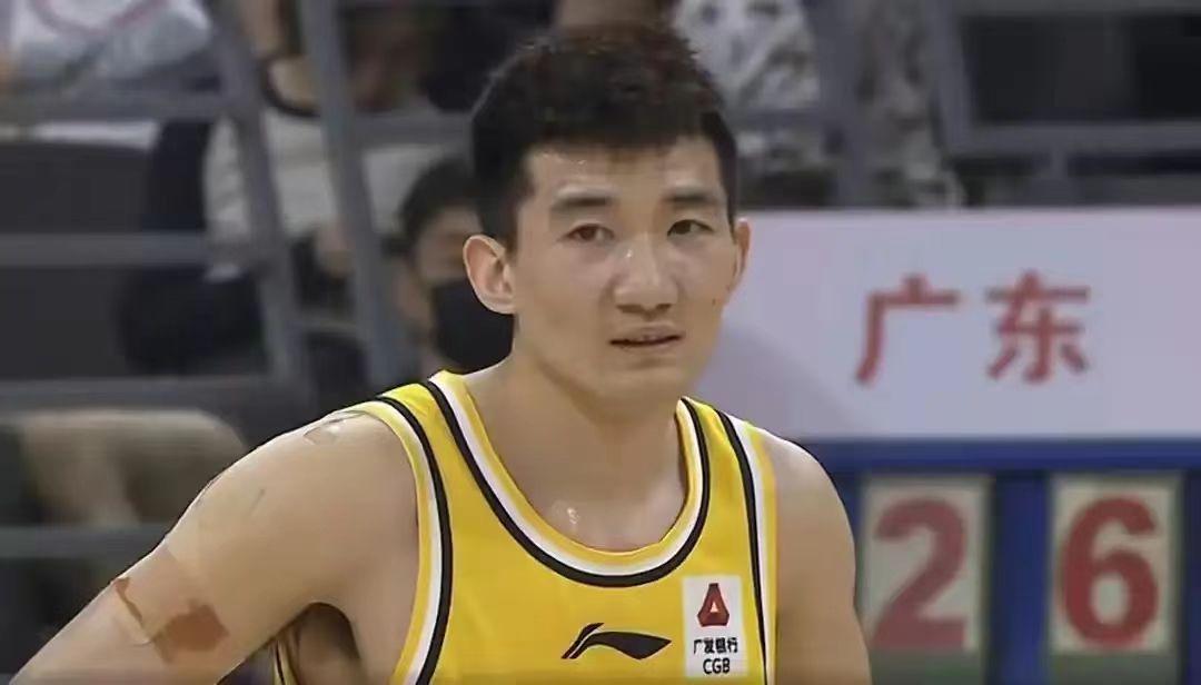 心态作祟！CBA前2个阶段（39轮）技术犯规最多的8名本土球员：
1、浙江东阳光
