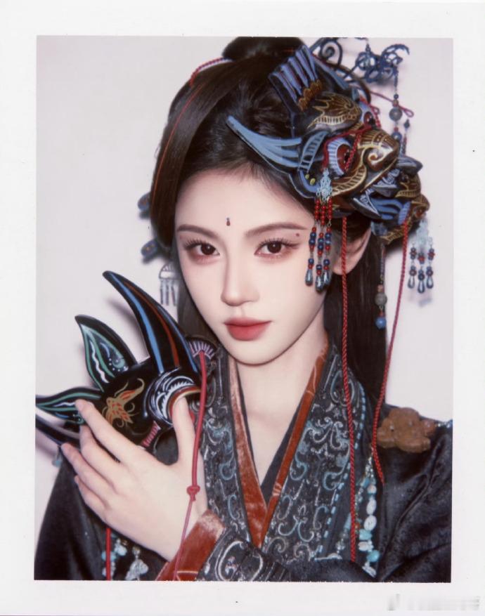鞠婧祎古装真的让你不服都不行 