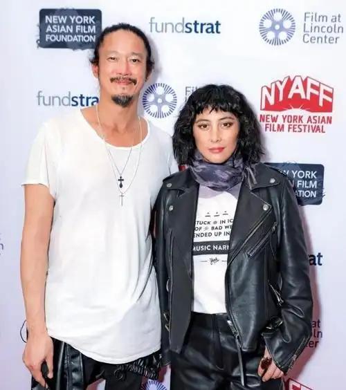 扒开陈子聪、丁子高这些男星娶女富豪的内幕，戳破了一个残忍真相：豪门给得了身份，给