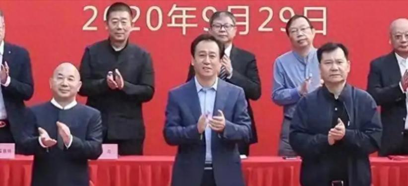 我见过很多企业家栽跟头，但像王文银、张近东这样“栽在信任上的”，真不多。

说白