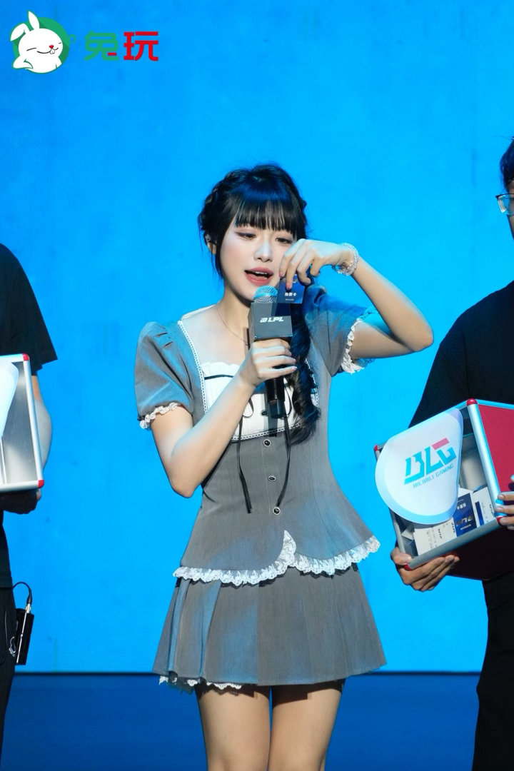 返图给互动主持！2026LPL2026LPL第三赛段 苏州·阳澄国际电竞馆