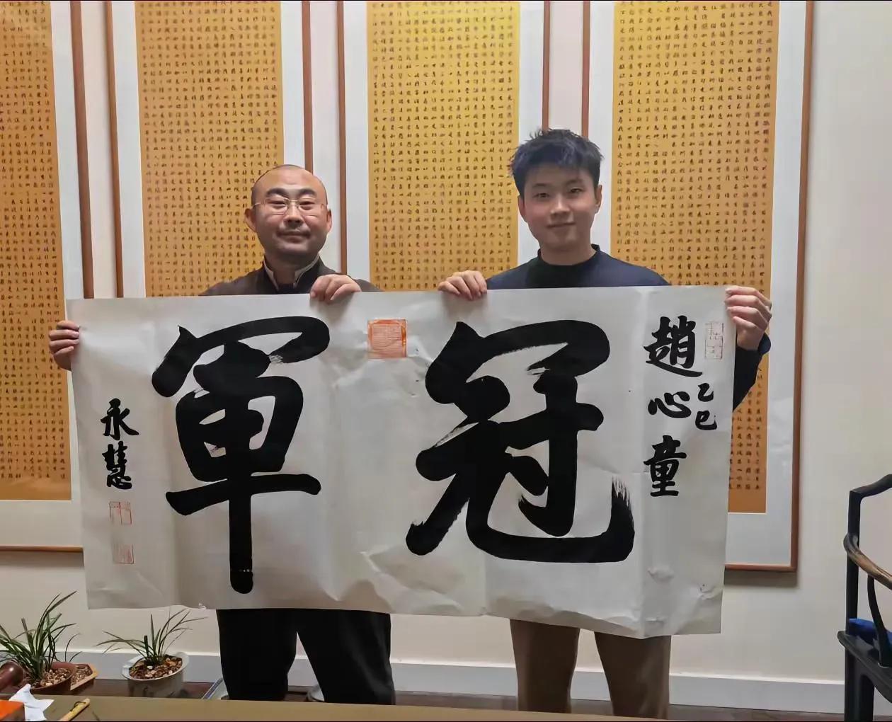 足协、艺协、书协、曲协、台协…，其实是不协。国家花费了大量的资金，整出一大批协会