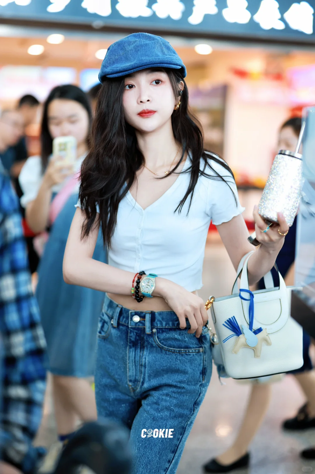 吴宣仪240710成都出发