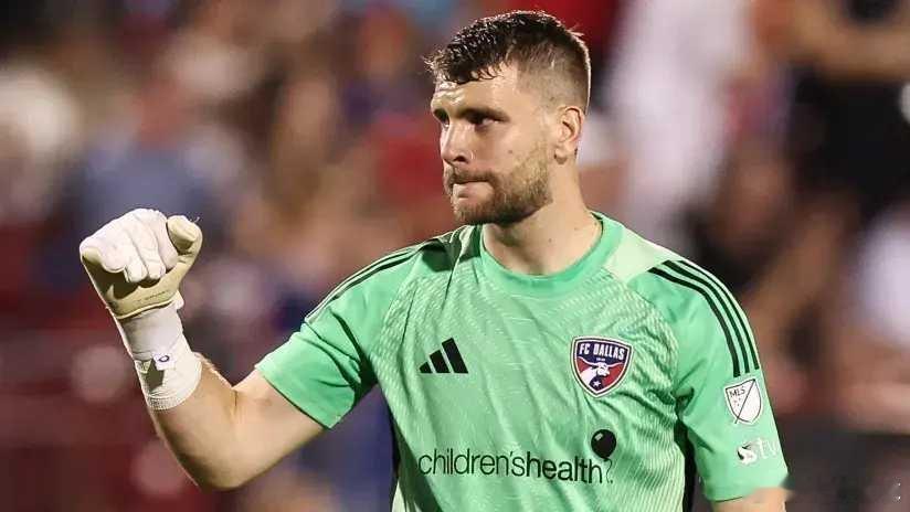 罗马诺：阿贾克斯将签下27岁印尼归化国门马尔滕-佩斯北京时间1月28日，据知名记