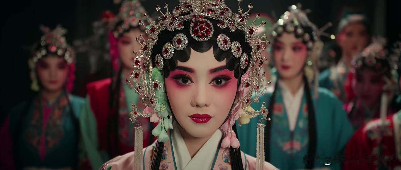 《主角》预告秦娥首演大火一票难求，还要去北京演出[灵光一闪]

龚丽丽被换了之后