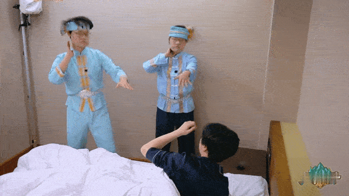 严浩翔 你们化这个妆我老板知道吗如果是我，我可能会以为自己还在做梦。。。 